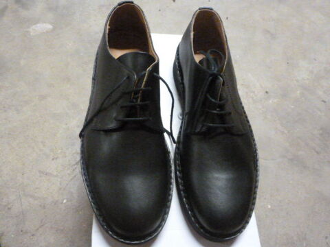 CHAUSSURES TOUT CUIR HOMME 25 La Ville-du-Bois (91)