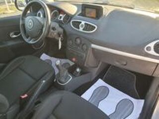 Clio III dCi 90 eco2 Dynamique TomTom 2011 occasion 28000 Chartres