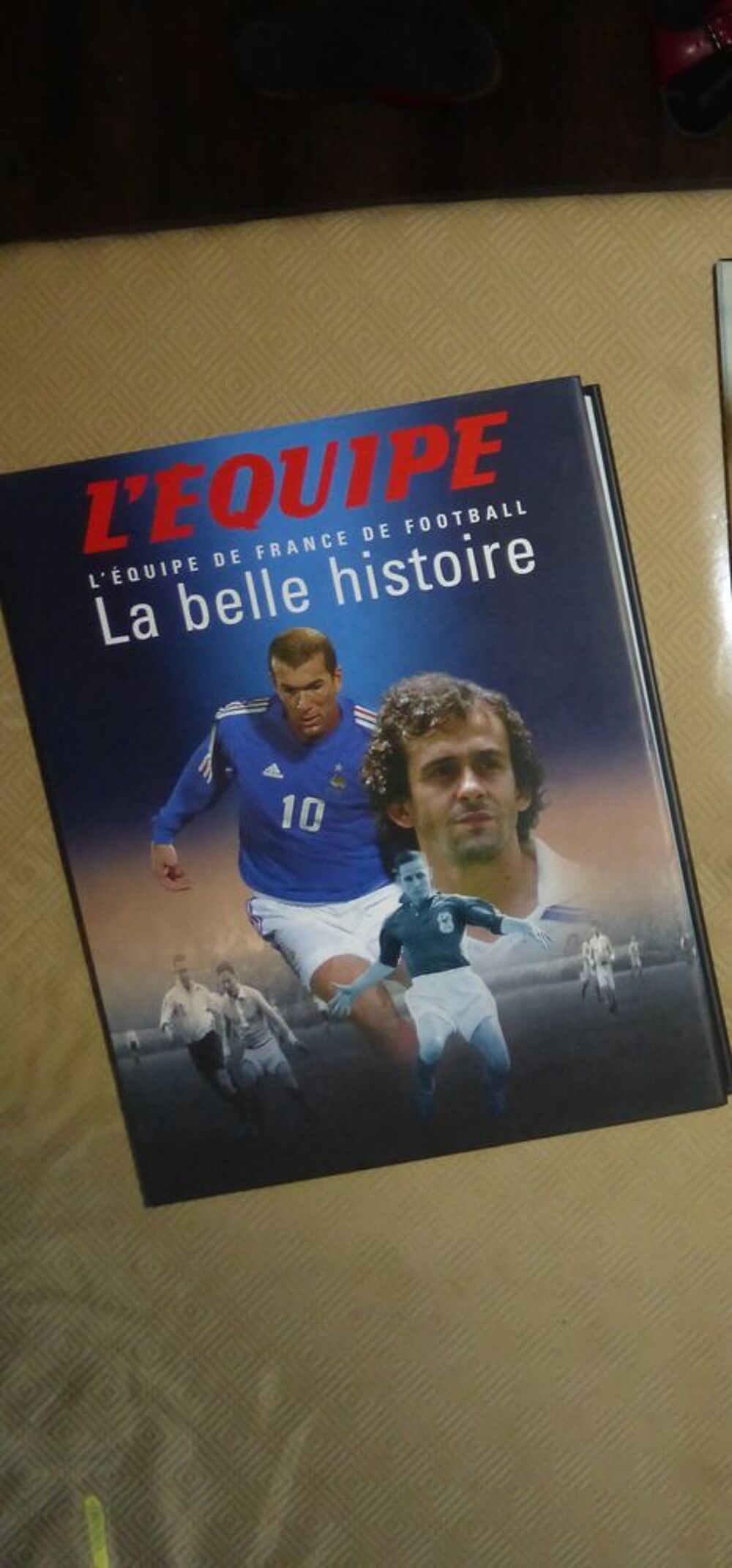 LIVRE L EQUIPE sport 1904-2004 Livres et BD
