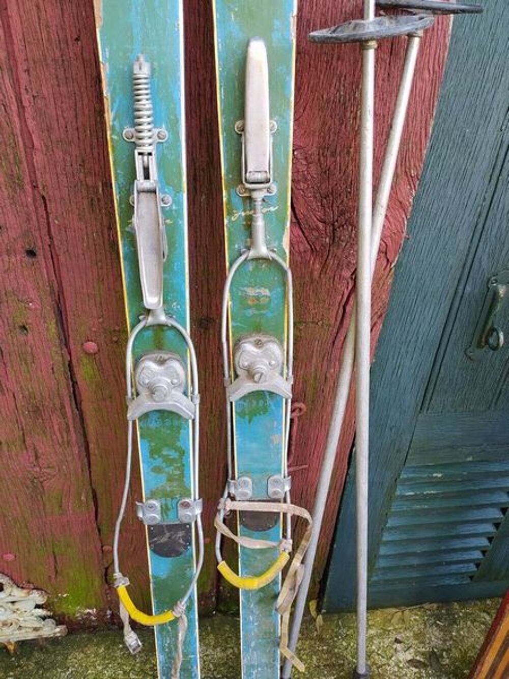 Anciens Skis Bois Vintage D&eacute;co Sport Chalet Montagne
Sports
