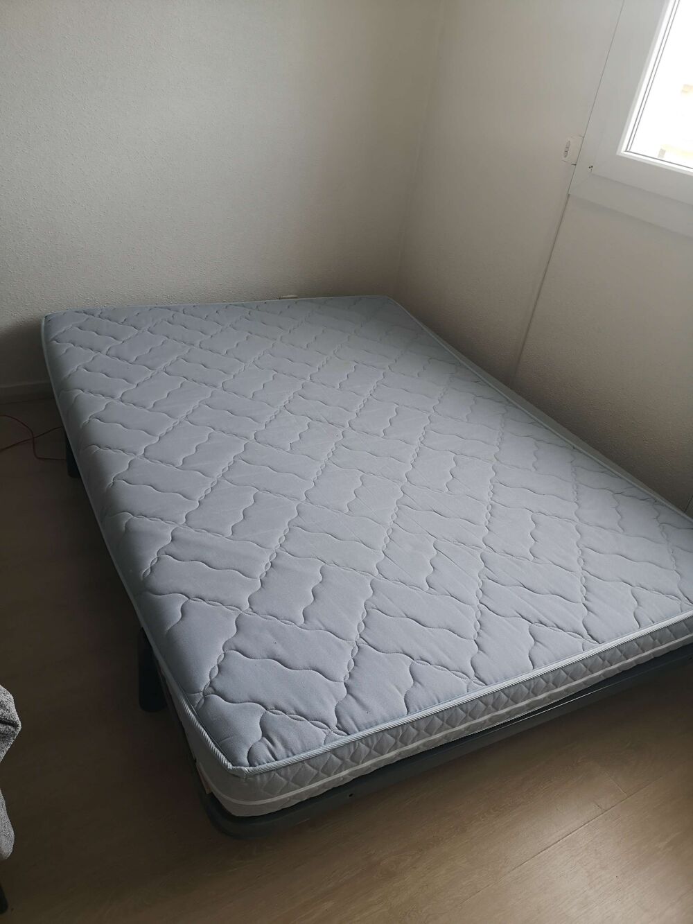 Lit double Matelas + Sommier Meubles