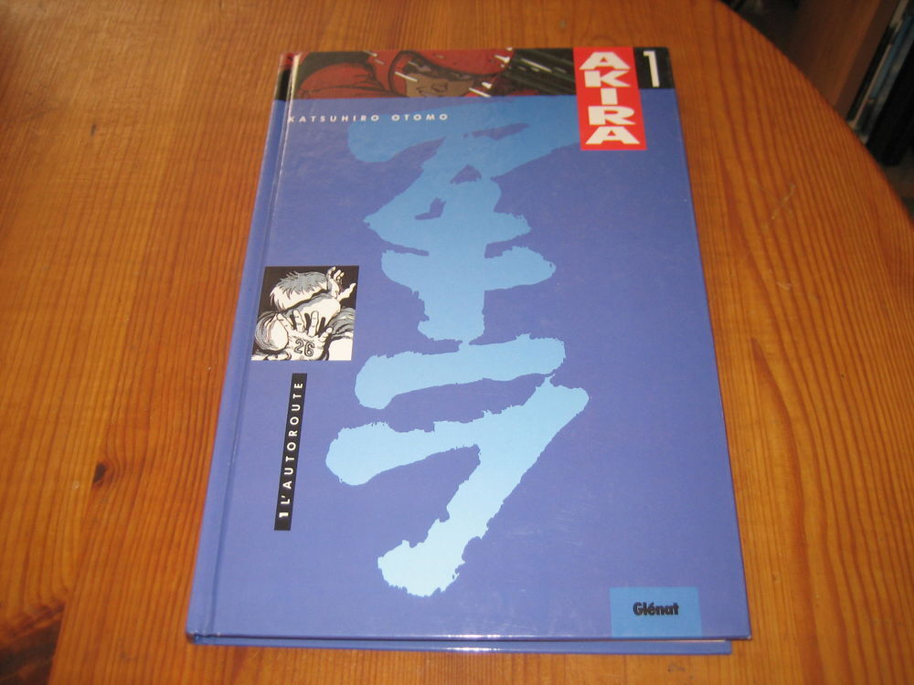 AKIRA 1 glenat eo 1990 version cartonn&eacute; Livres et BD