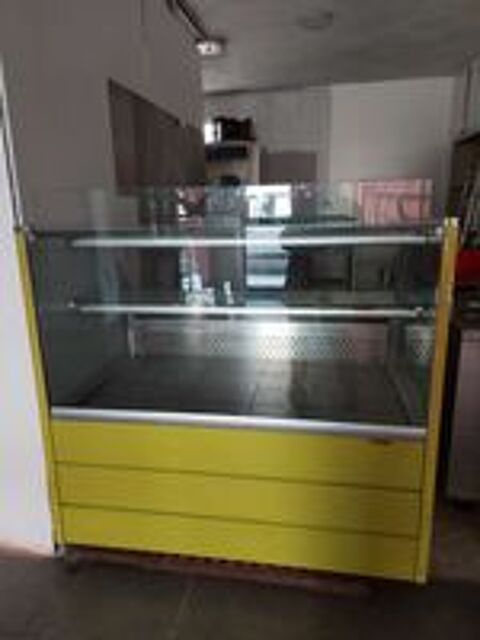   Vitrine de présentation 