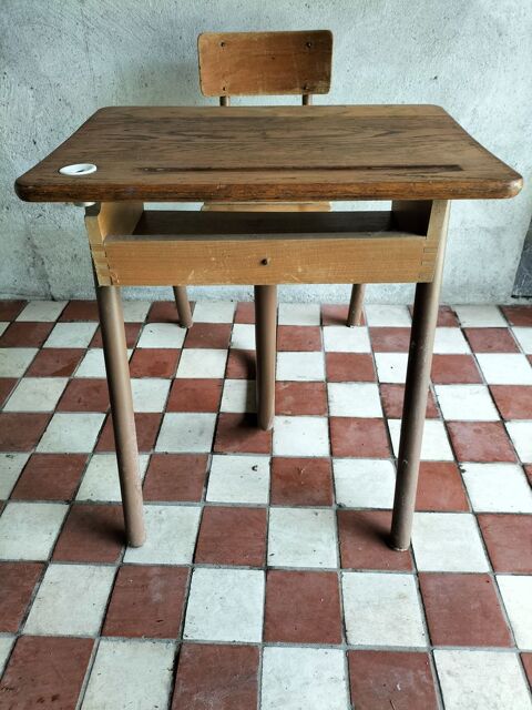 Bureau d'�colier Vintage Souppes-sur-Loing (77)