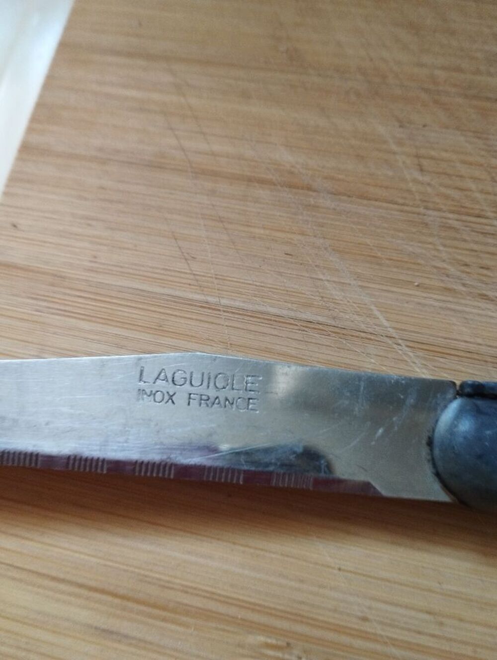 12 Couteaux + fourchettes &agrave; crustac&eacute;s + couteau &agrave; pain Cuisine