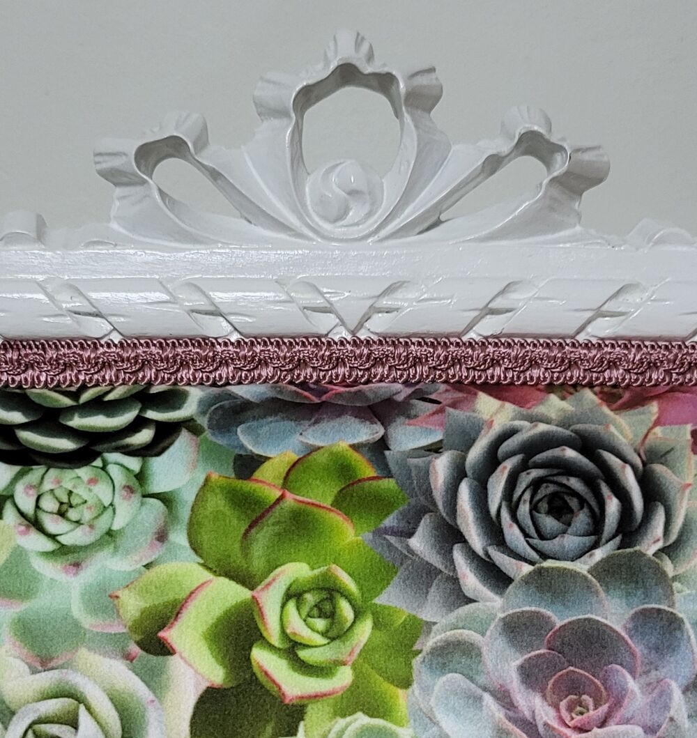 Banquette Louis XVI restaur&eacute;e, &eacute;tat neuf. Tissu velours ras. Meubles