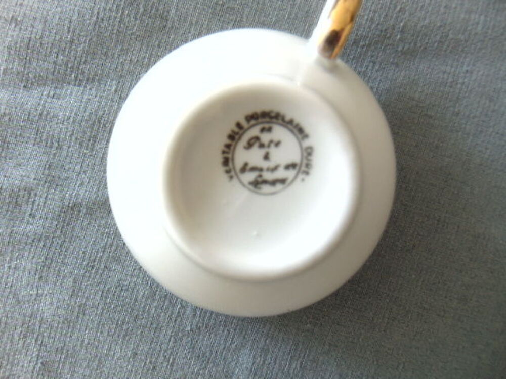 Service &agrave; caf&eacute; en v&eacute;ritable porcelaine dure ? Longwy ? Ann&eacute;e Cuisine