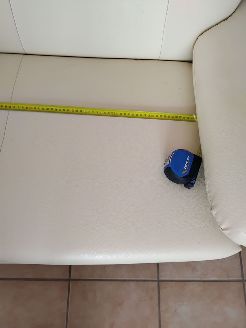 Canap&eacute;s PVC de couleur ivoire Meubles