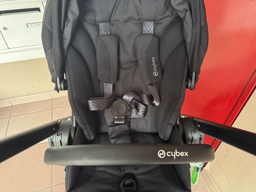 Pousette cybex balios duo Puériculture