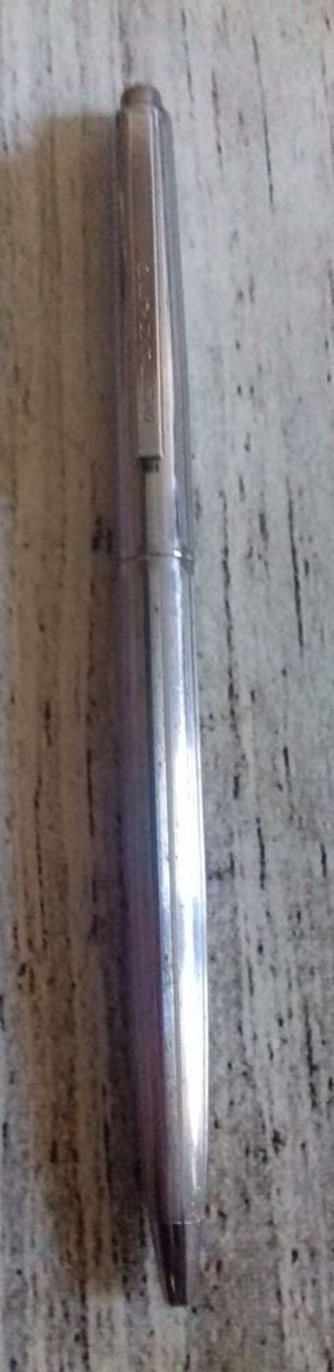 Stylo bille Reynolds vintage 1 Besançon (25)