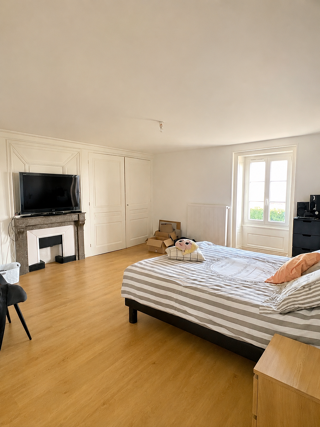  Maison à louer 6 pièces 198 m² Saint-jean-de-touslas