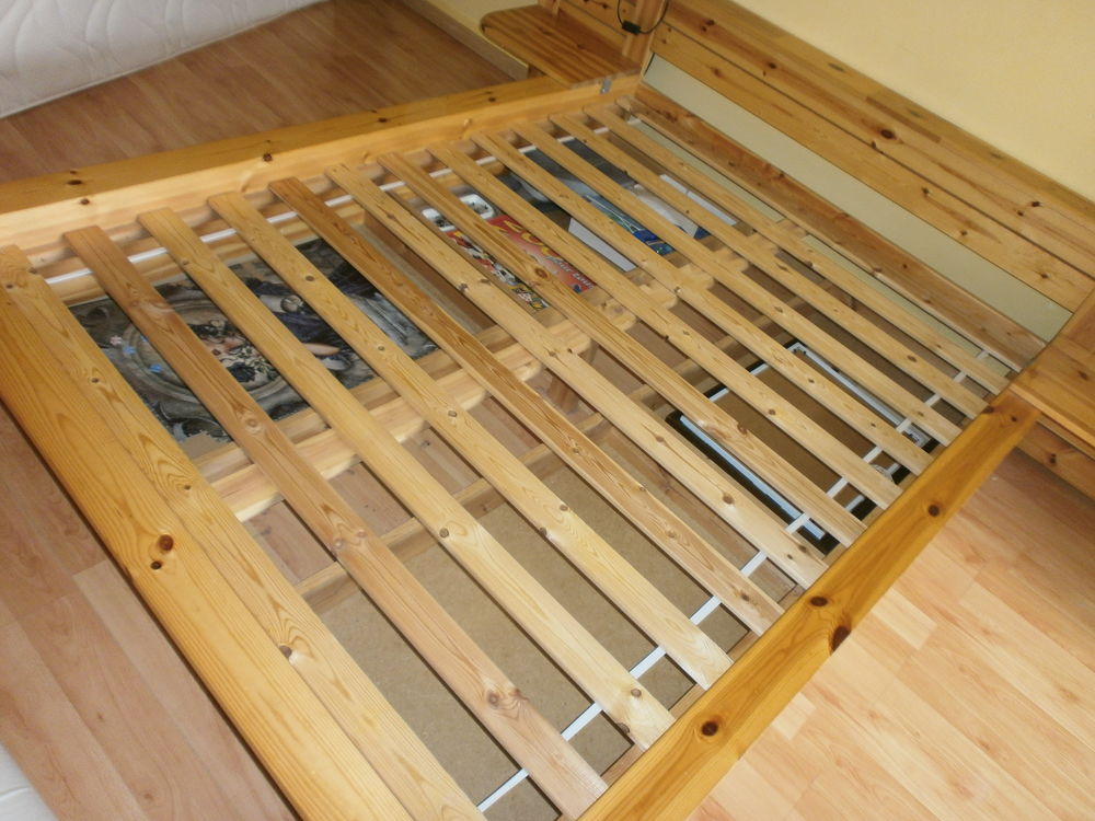 LIT A LATES AVEC 4 TIROIRES 90x56 SANS MATELAS 140x190 TBE Meubles