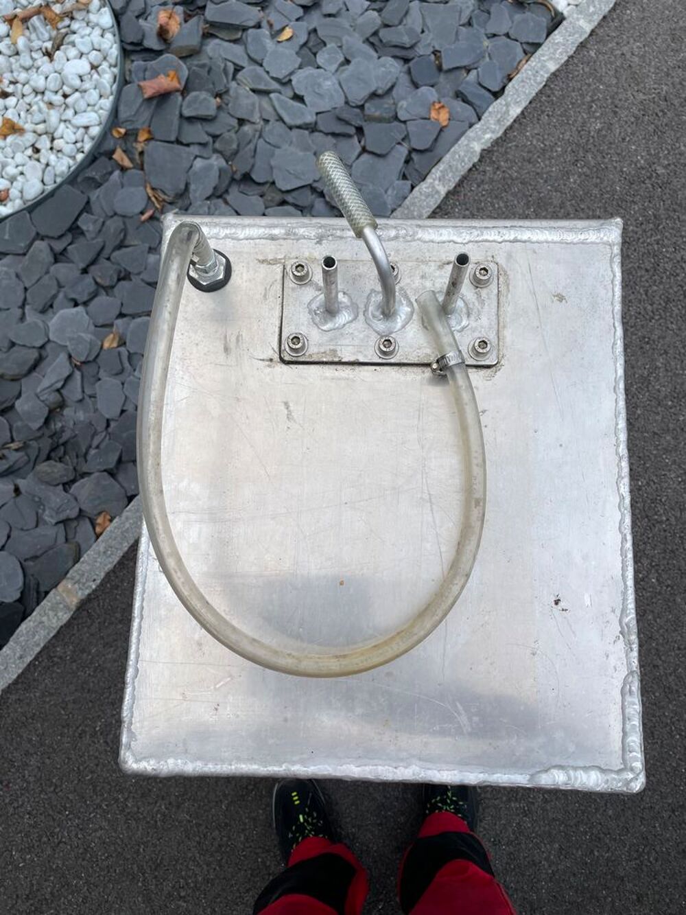 Prototype cuve &agrave; eau pour fourgon ou camion Bricolage