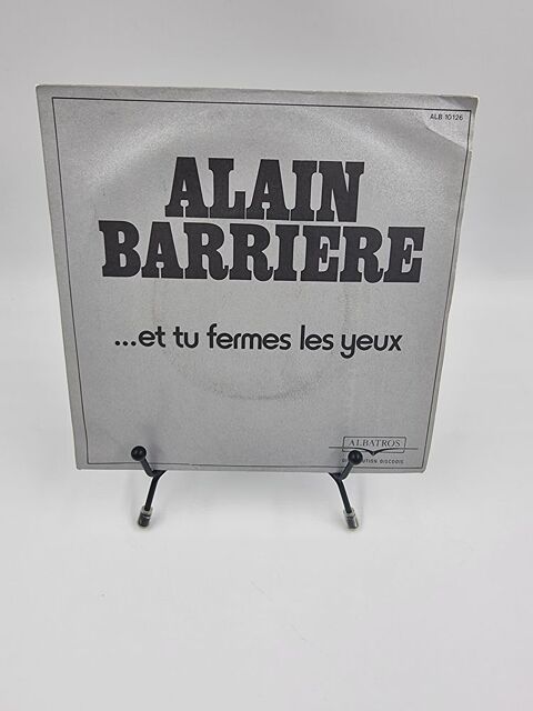Vinyle 45 tours Alain Barriere : ?et tu fermes les yeux avec 2 Vulbens (74)