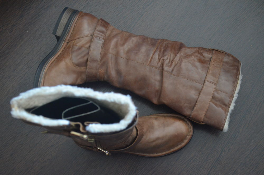 Paire de bottes bata Chaussures