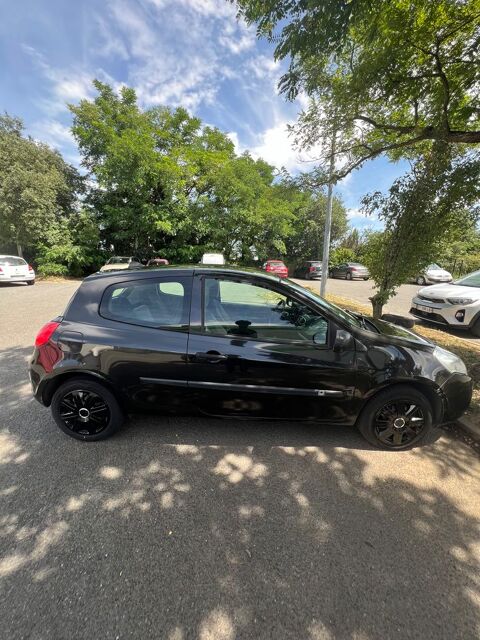 Renault clio iii 1.2 16V 65 eco2 Access