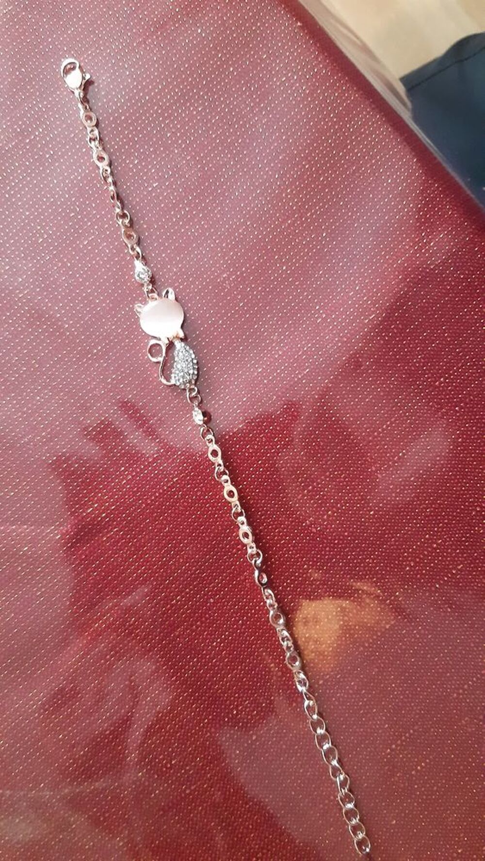Bracelet-chat-cristal de roche en plaqu&eacute; Or rose + Cristaux Bijoux et montres