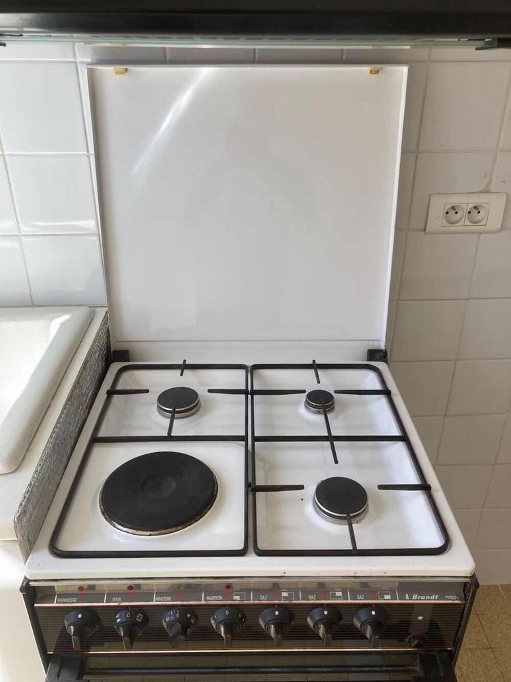 Cuisini&egrave;re &agrave; gaz de ville Electroménager