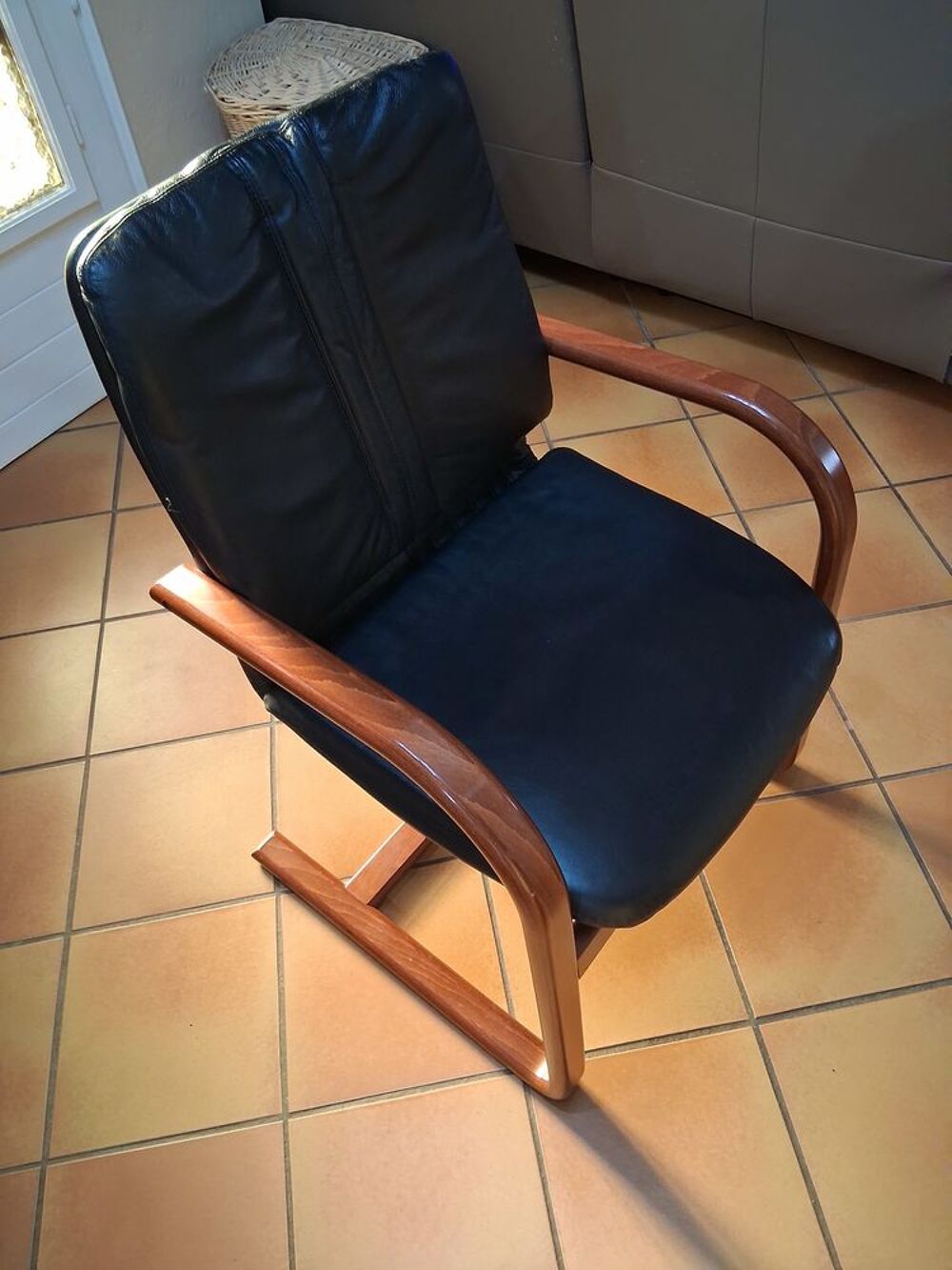 Fauteuil cuir vintage Meubles
