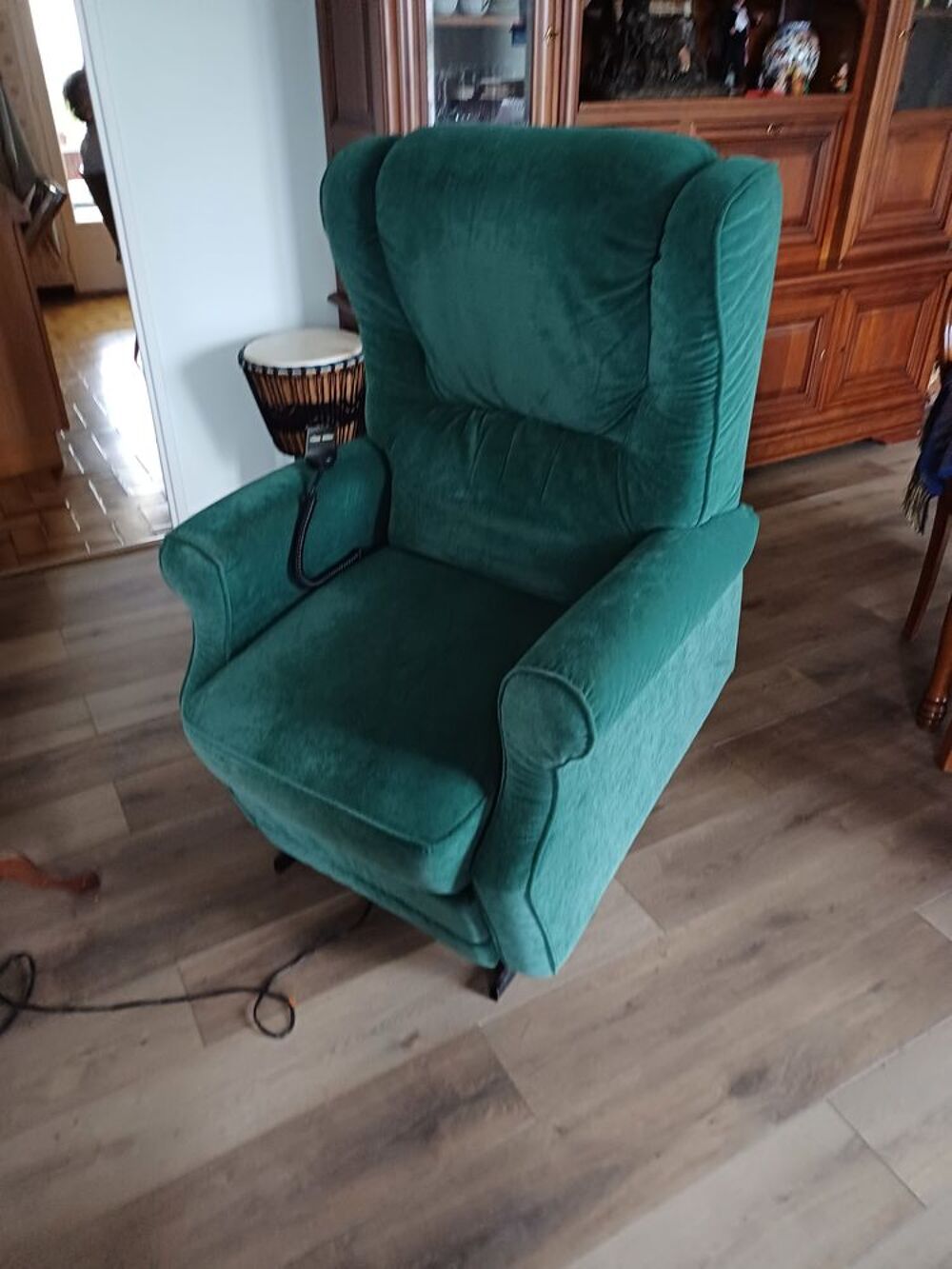 fauteuil relaxant et releveur Meubles