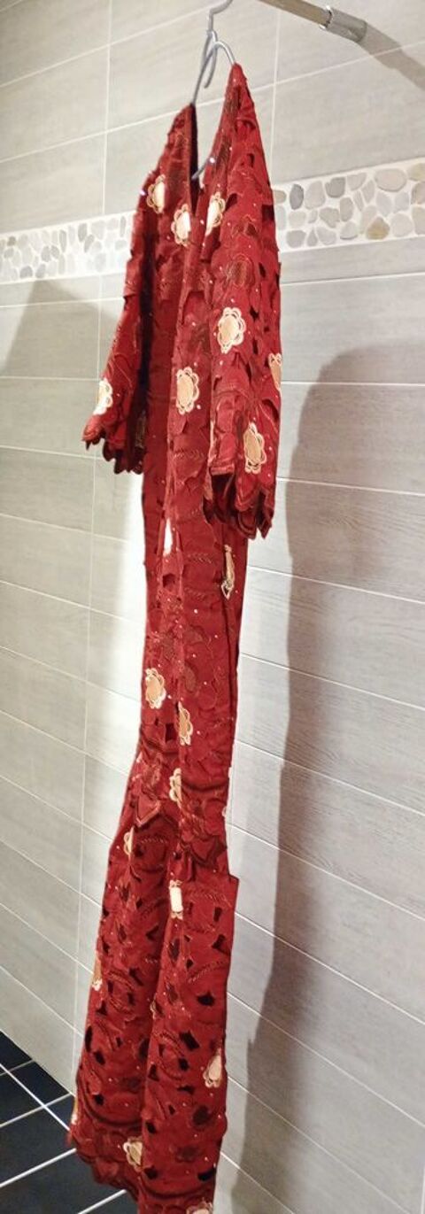 Robe longue artisanale bordeaux faite main 39 Cormeilles-en-Parisis (95)