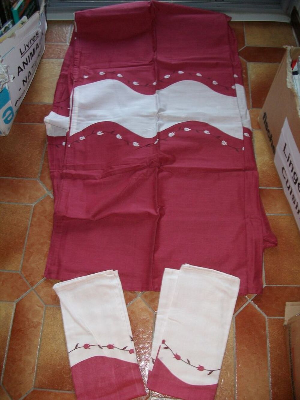 Lots Housses de couettes + 2 taies d'oreillers - 10 € &agrave; 20 € Décoration