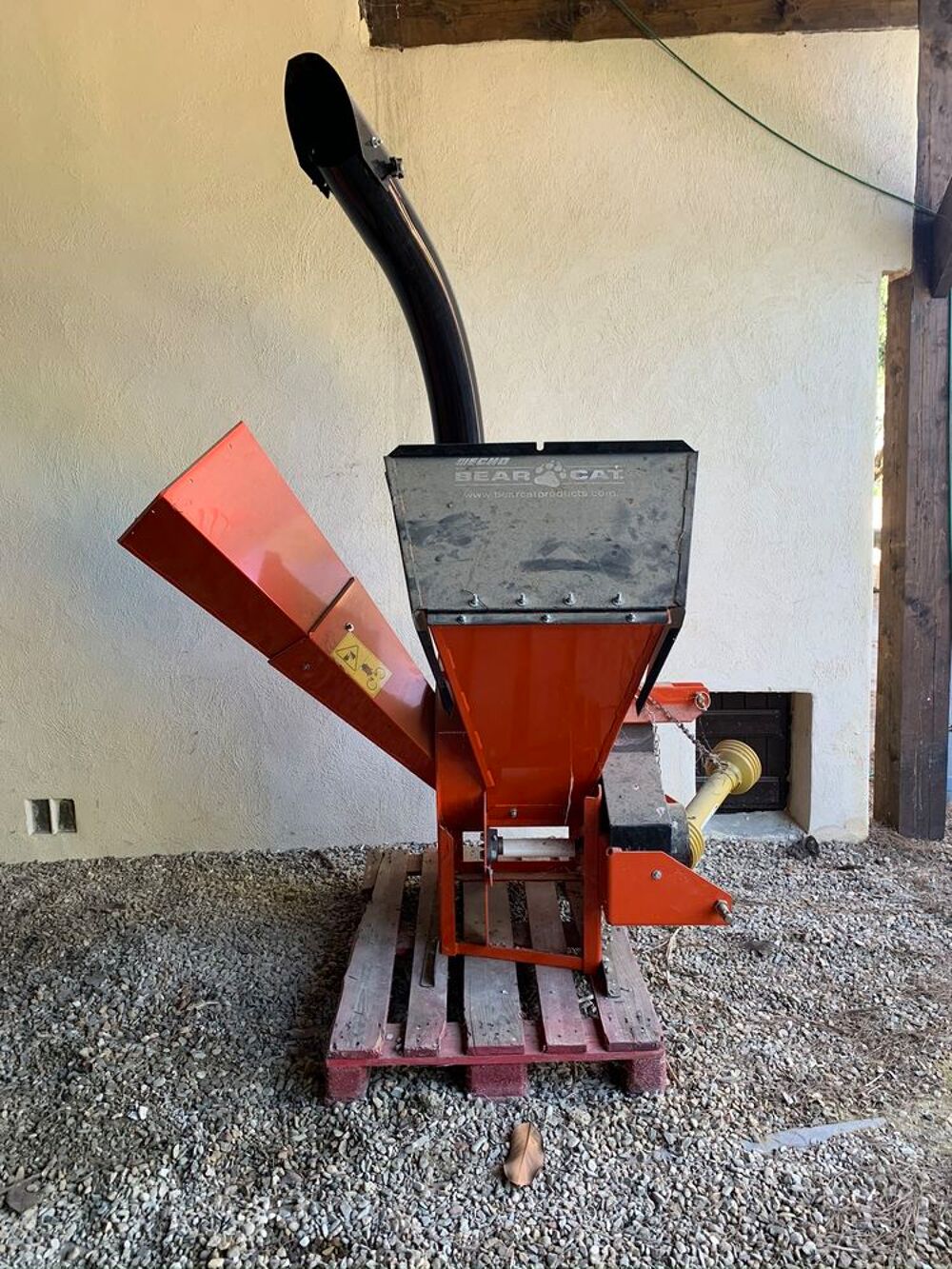 Broyeuse, d&eacute;chiqueteuse, souffleuse. Bear Cat SC5540B, prise Bricolage