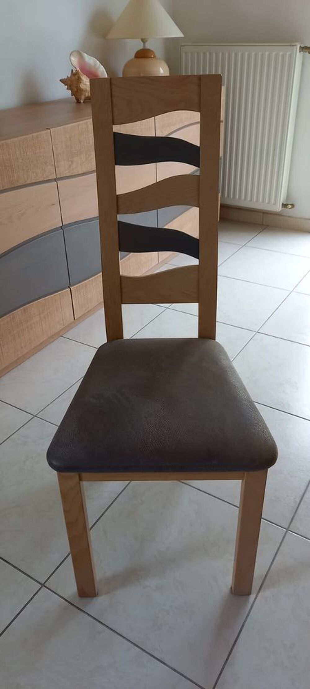 Enfilade, table, chaises Meubles