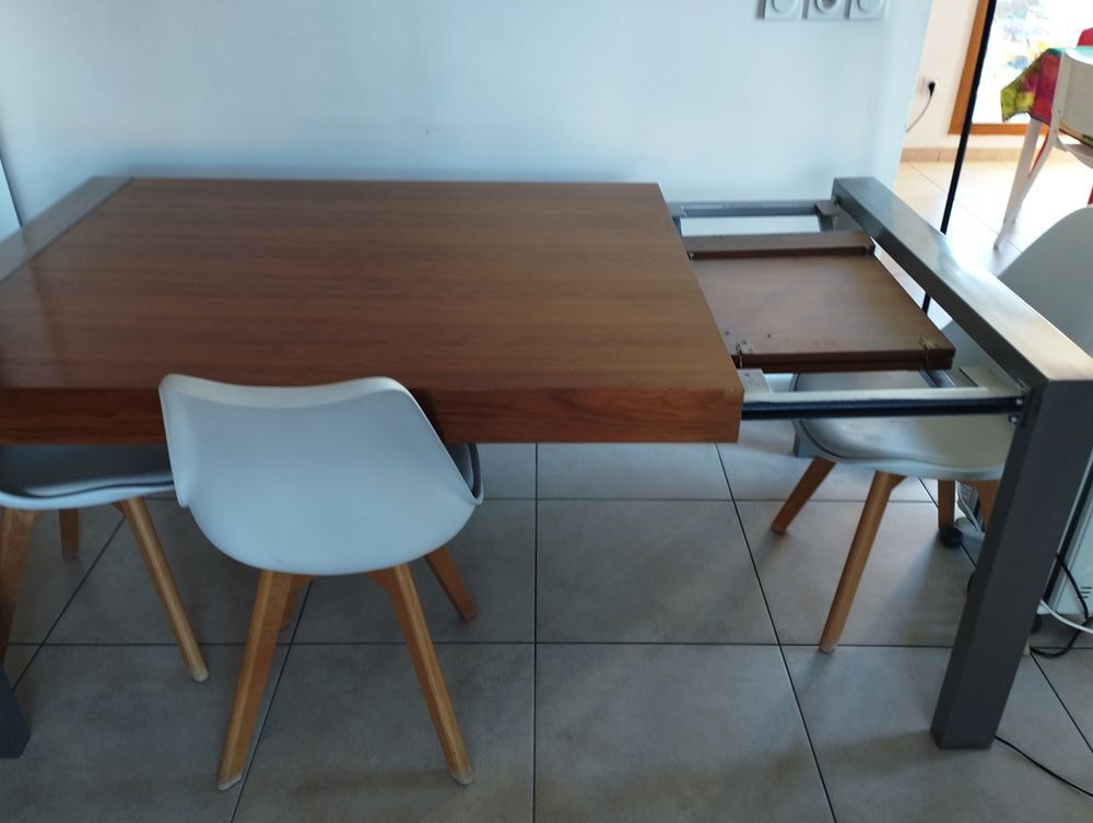 Table en bois massif modulable de 6 &agrave; 10 personnes Meubles
