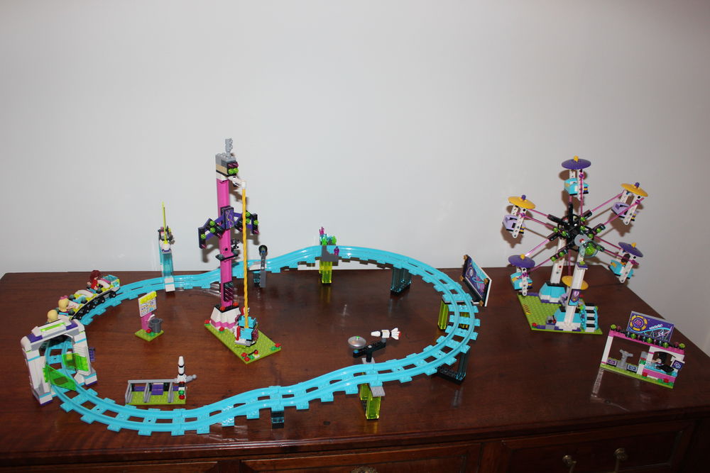 LEGO Friends - Les montagnes russes du parc d'attractions. Jeux / jouets