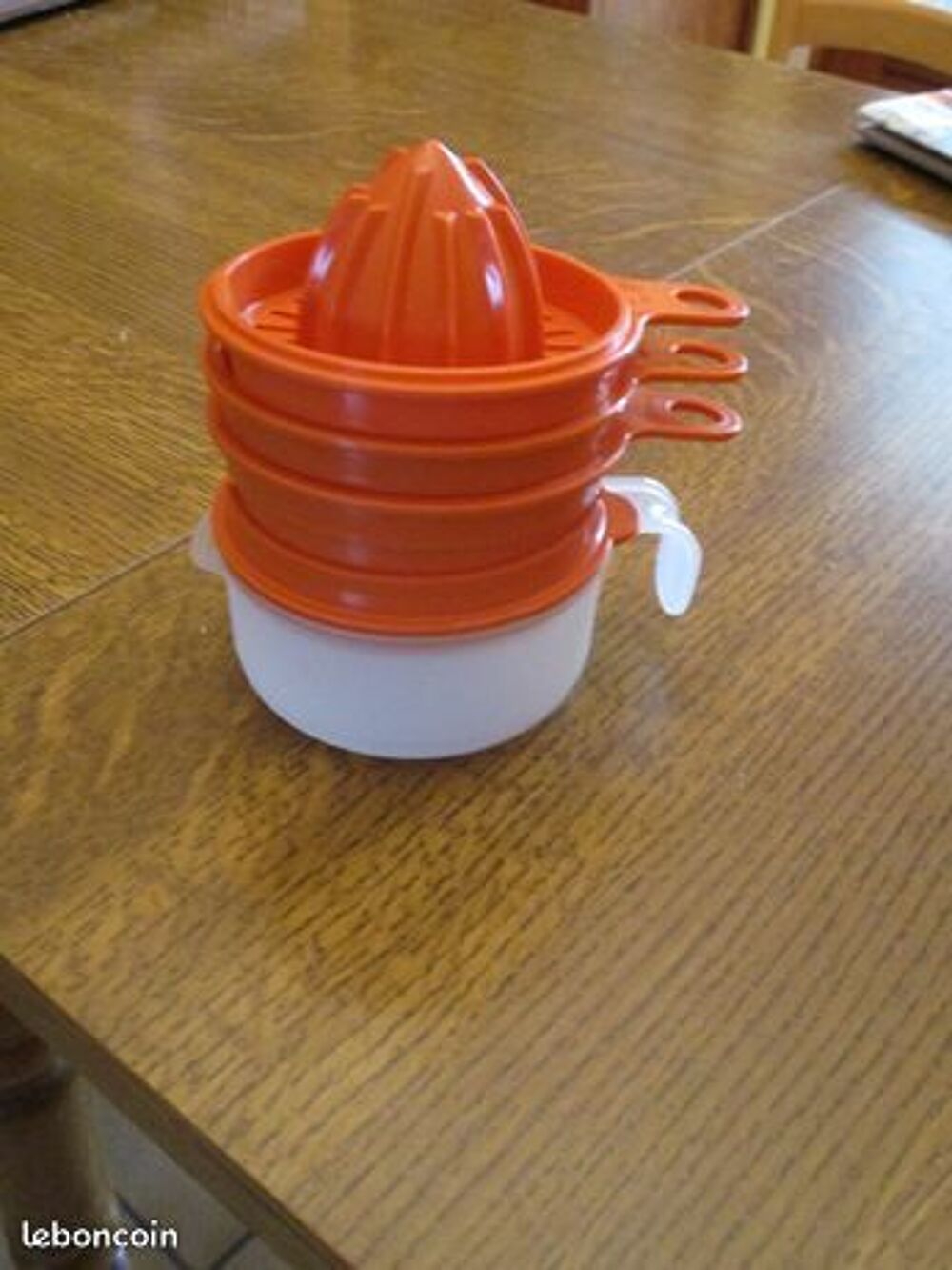 Set &agrave; p&acirc;tisserie neuf tupperware neuf et autres
Décoration