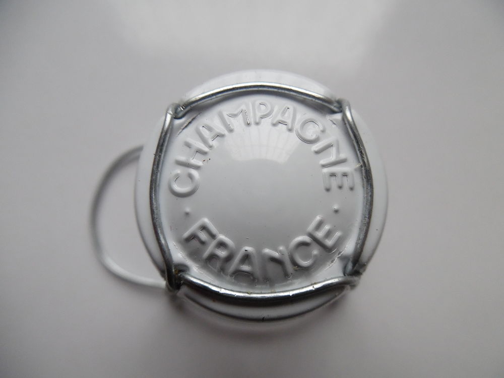 Capsule &quot;CHAMPAGNE FRANCE&quot;. 