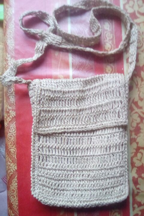 Sac bandouli�re beige 8 Beauchamp (95)