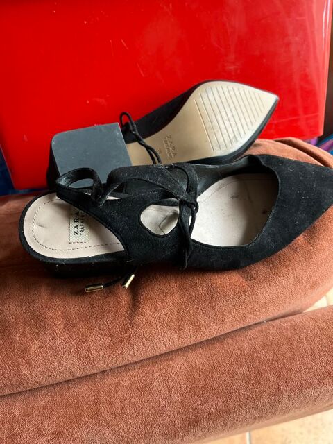 Escarpins noirs neuf Zara trafaluc 15 Villiers-sur-Marne (94)