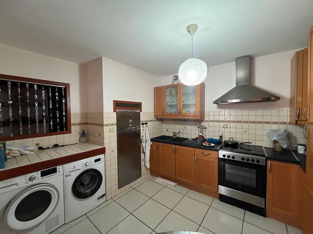 Vente Appartement SAINT JEAN DE MAURIENNE Au calme et au coeur de ville Très agréable appartement de Type 4/5 d'une superficie de 101 m2 + 2 Balcons Saint-jean-de-maurienne