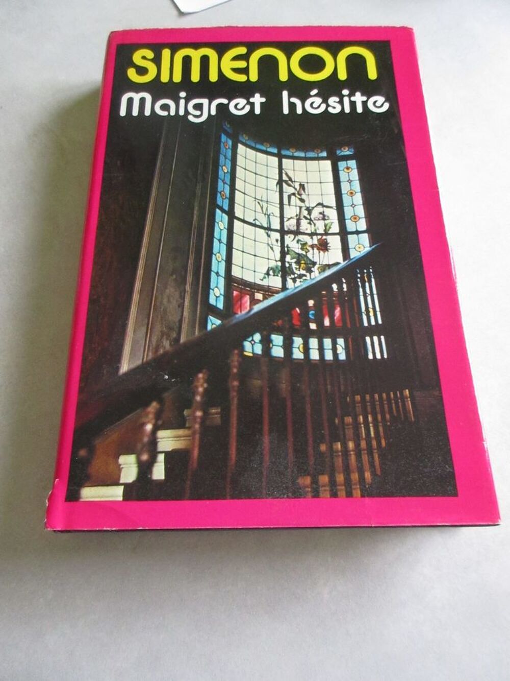 3 livres Agatha Christie / SIMENON Livres et BD