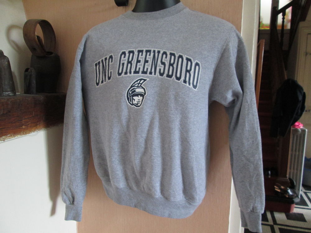 Sweat manches longues gris UNC Greensboro Champion Vtements