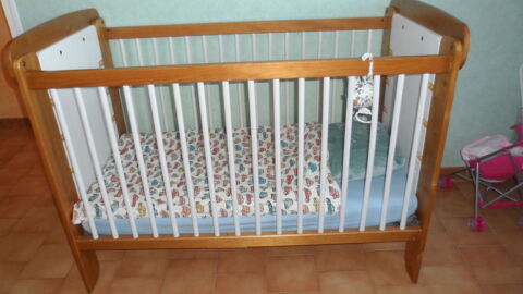 Lit  barreaux  +  Matelas 100 Avignon (84)
