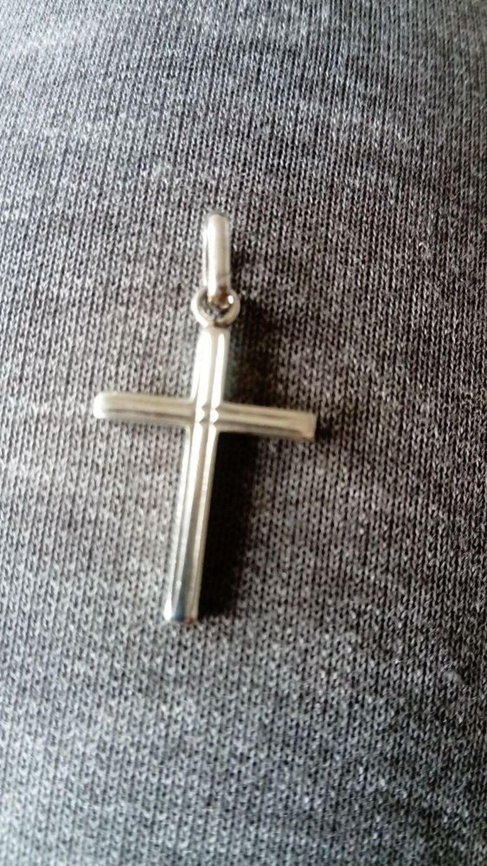 Pendentif croix argent Bijoux et montres