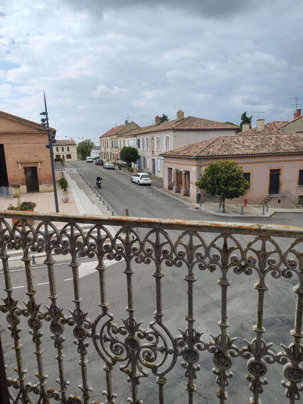 Location Appartement BEAU T4 A CADOURS ,  CALME A 28 kms DE BLAGNAC et COLOMIERS Cadours