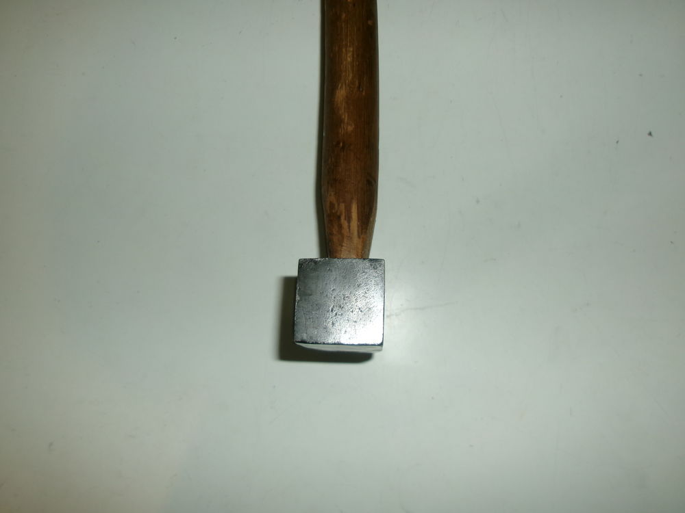 Chasse &agrave; Parer ancienne avec son manche outil de forgeron Bricolage