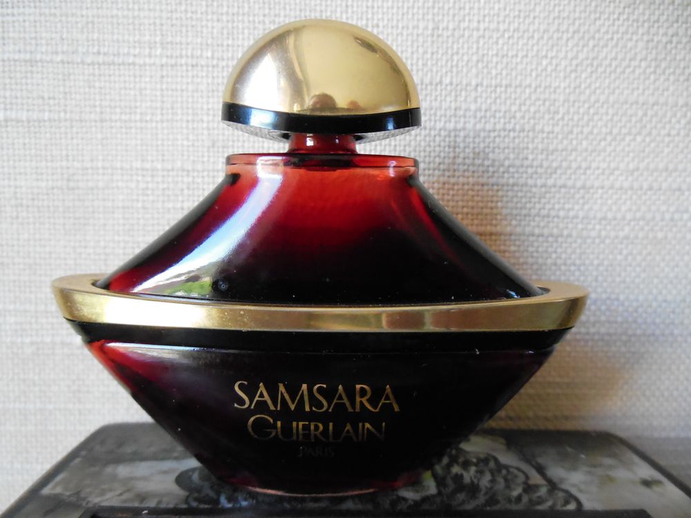 Flacon de parfum Samsara, factice 15ml 
