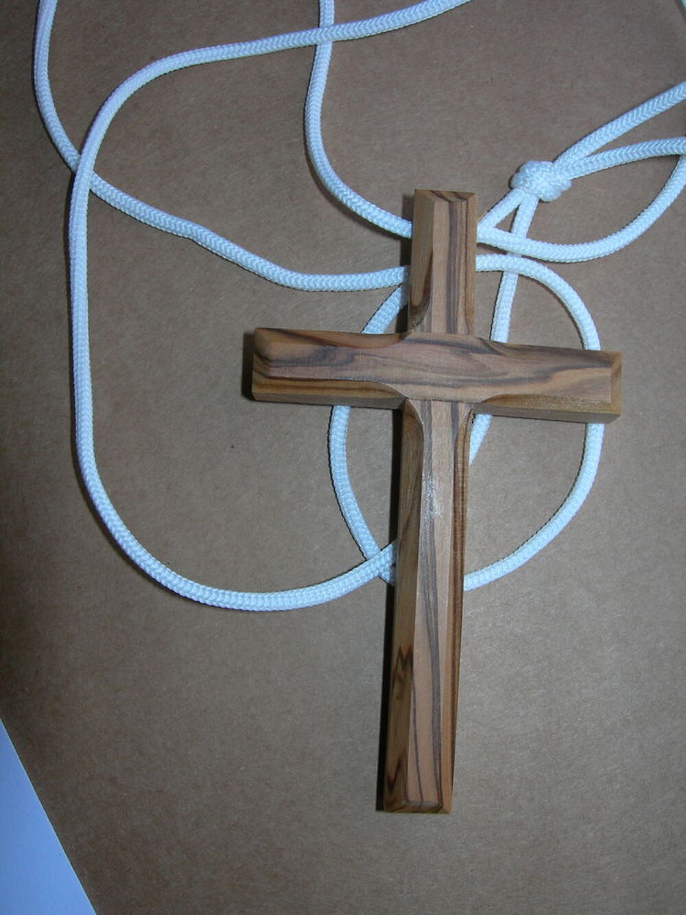 Croix de Communiant Bijoux et montres