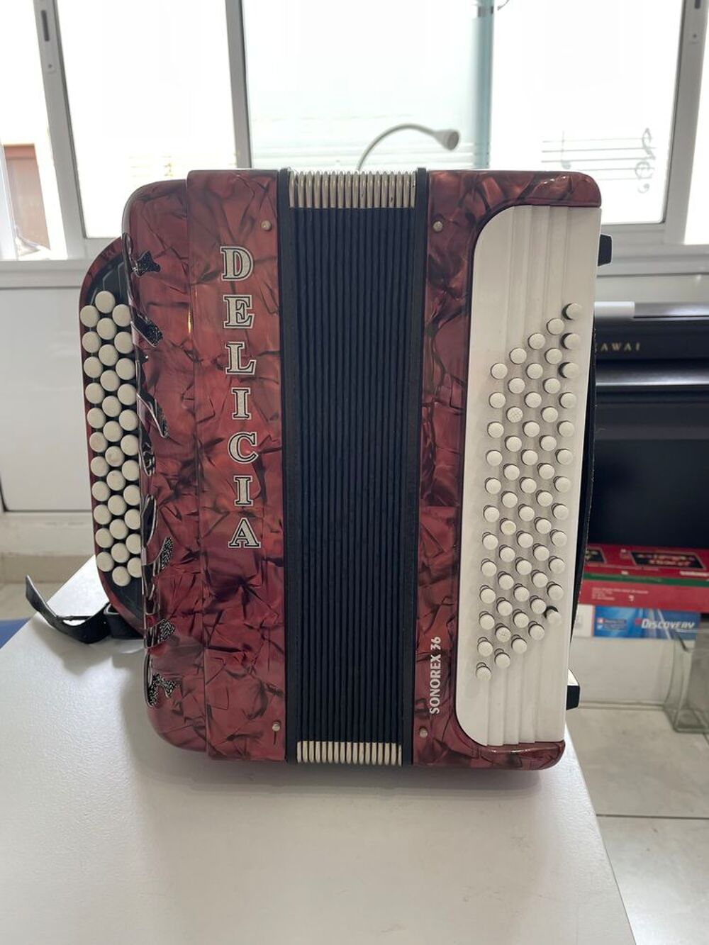 Accord&eacute;on chromatique 60 basses 3 rangs 6 kgs Instruments de musique