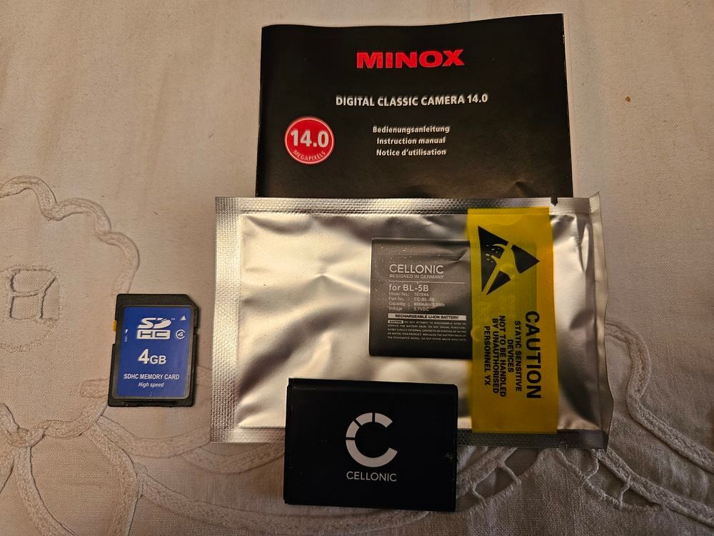 Appareil photo num&eacute;rique de marque Minox Photos/Video/TV