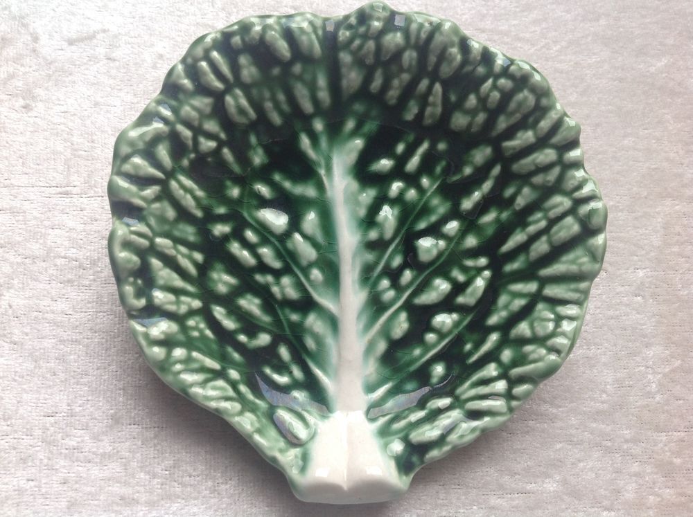 COUPELLE VIDE POCHE FEUILLE DE CHOU EN FAIENCE Décoration