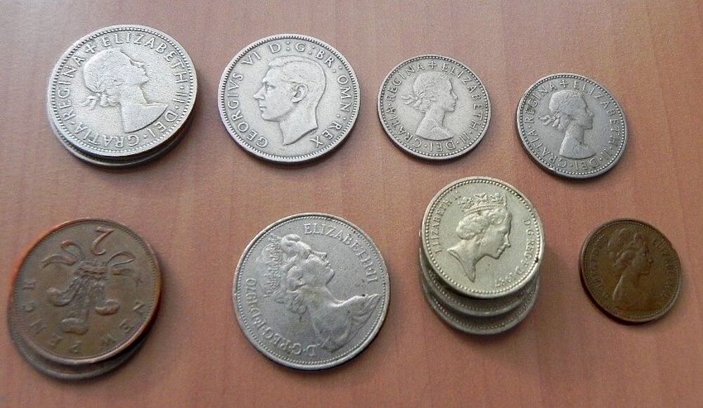 Lot de 12 pi&egrave;ces de monnaie de Grande Bretagne 1950/1983 