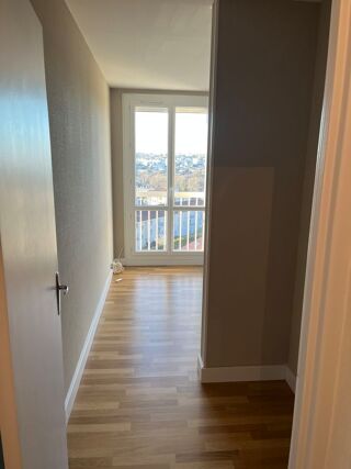  Appartement à louer 3 pièces 66 m²
