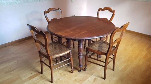 TABLE RONDE ET CHAISES ASSORTIES 100 Poitiers (86)