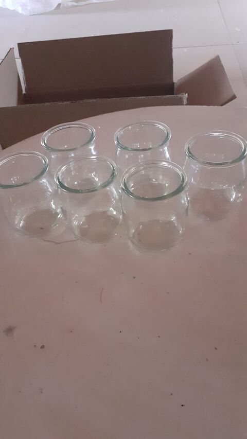 Lot de  30 pots en verre 3 Grisolles (82)